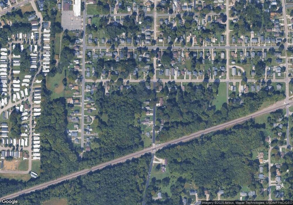 310 Chestnut St, Geneva, OH 44041 - photo 1