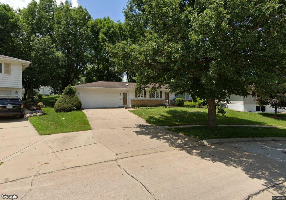2812 Southland St SW, Cedar Rapids, IA 52404 - photo 1