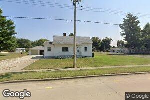 732 3rd St, Carrollton, IL 62016