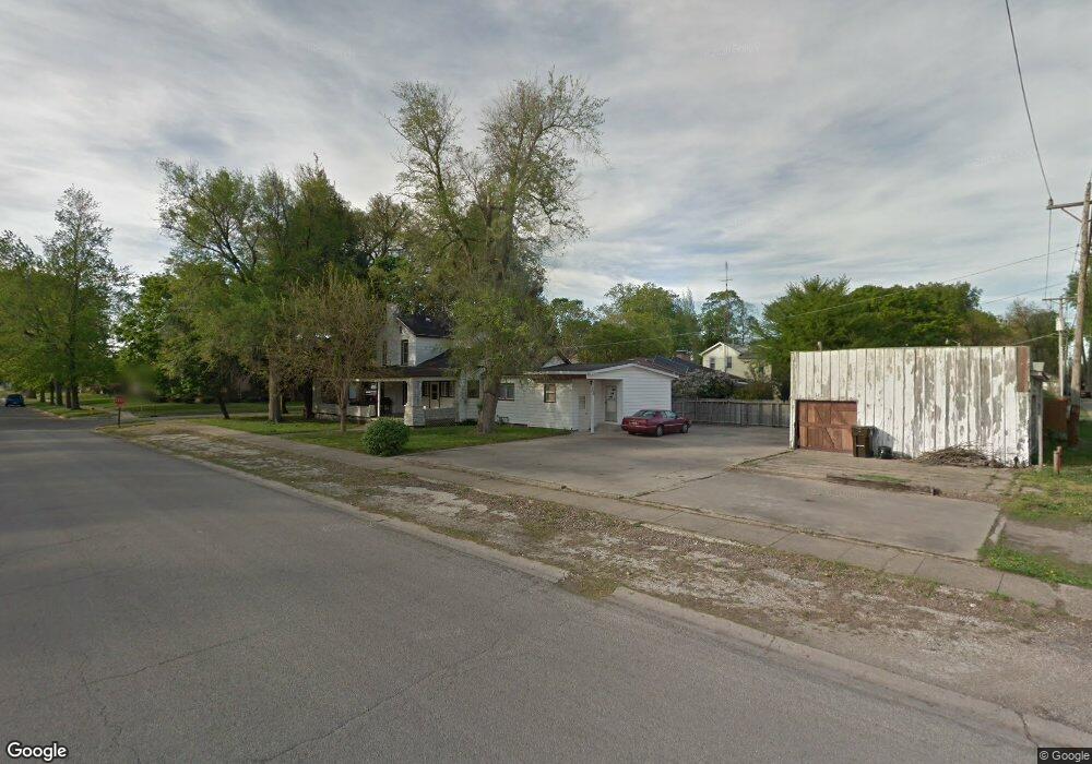 404 N Mclean St, Lincoln, IL 62656 - photo 1