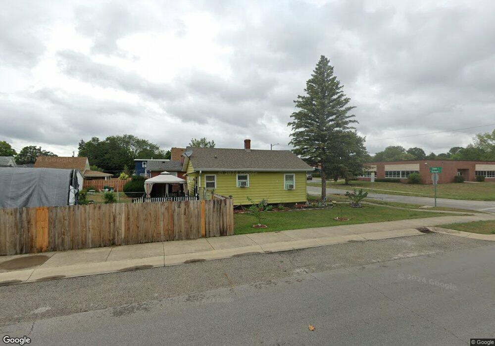 326 Shaw St, Plainfield, IN 46168 - photo 1