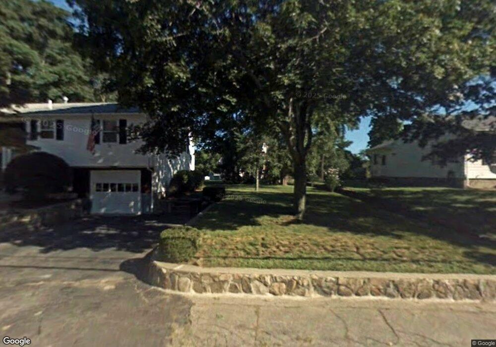 215 Draper Ave, Warwick, RI 02889 - photo 1