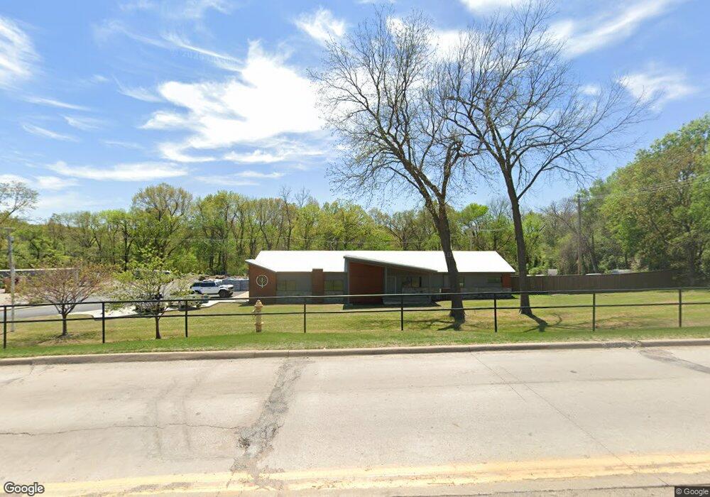 2930 W Skelly Dr, Tulsa, OK 74107 - photo 1