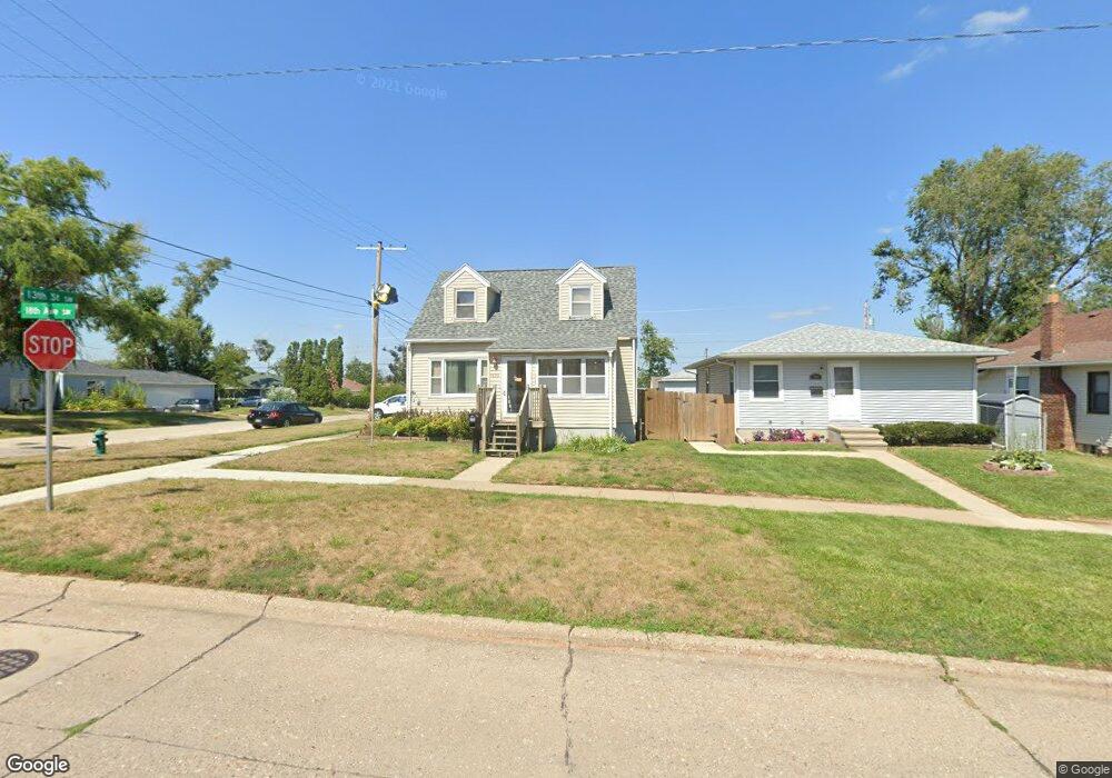 1270 18th Ave SW, Cedar Rapids, IA 52404 - photo 1