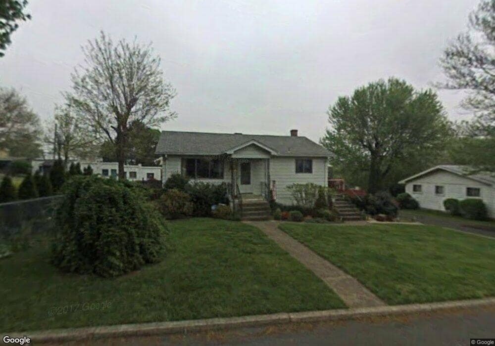 1113 S Hall St unit 1119, Allentown, PA 18103 - photo 1