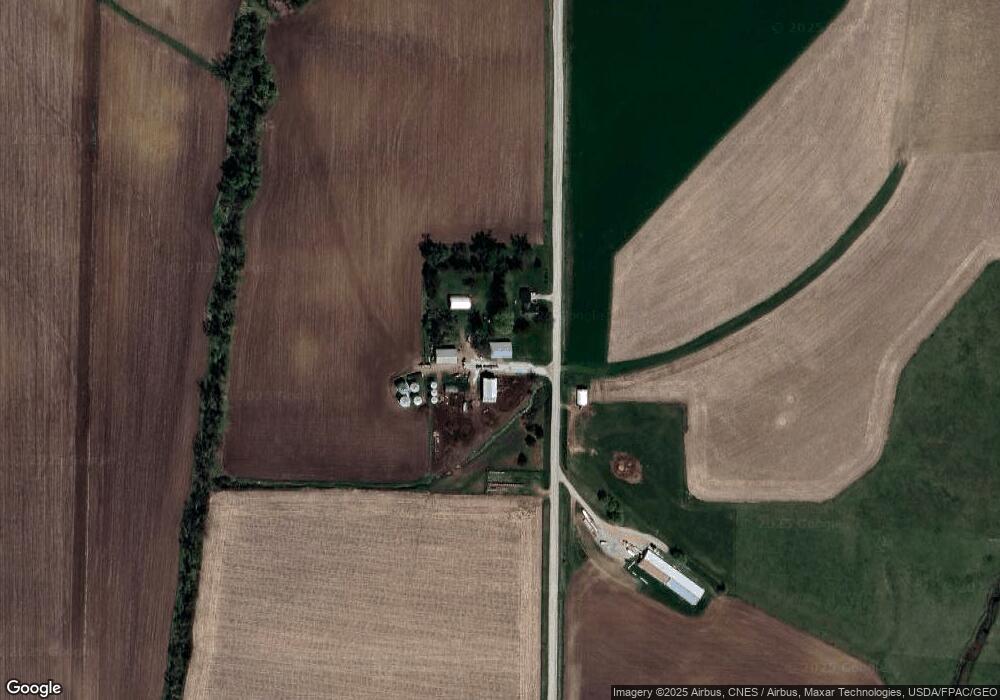 6203 Iowa St, Newton, IA 50208 - photo 1