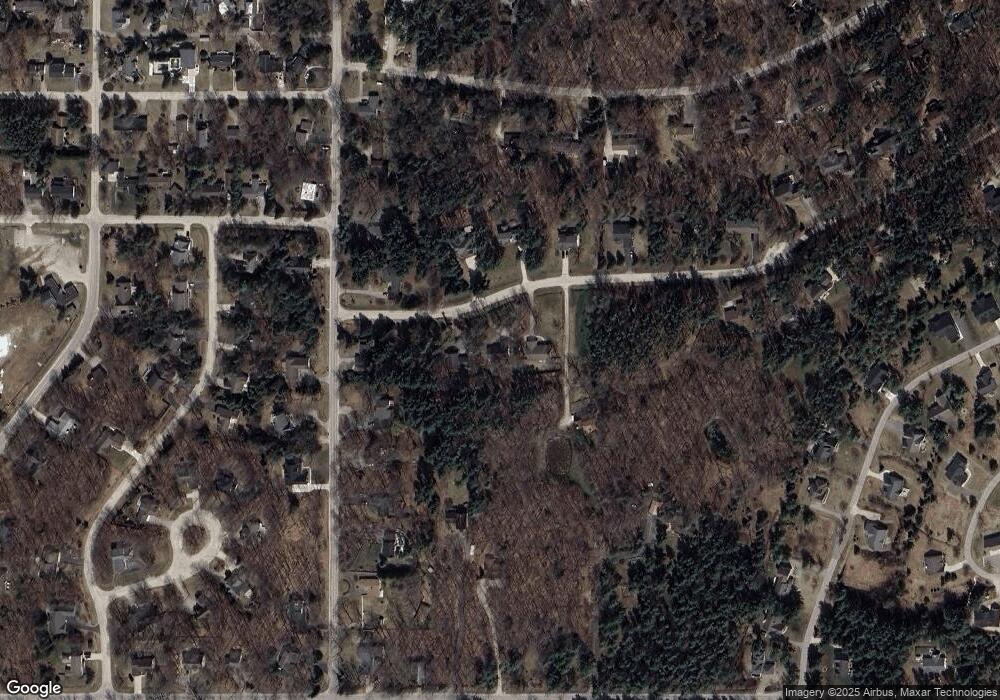 12926 Pineridge Dr, Charlevoix, MI 49720 - photo 1