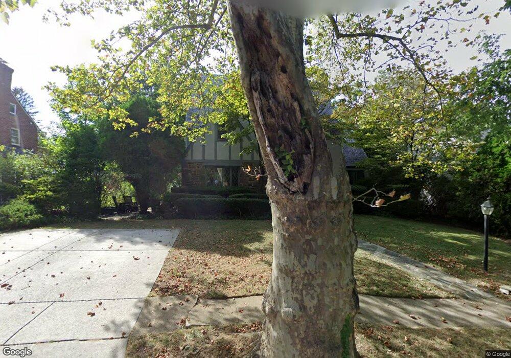 7110 Oxford Rd, Baltimore, MD 21212 - photo 1