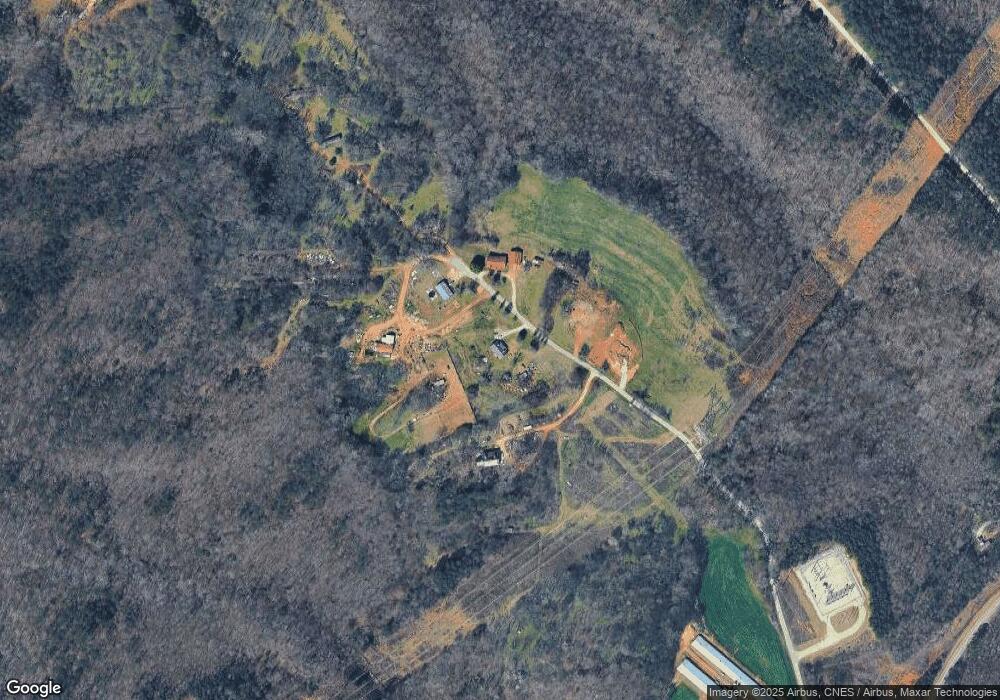 419 Wade Pressley Rd, Toccoa, GA 30577 - photo 1