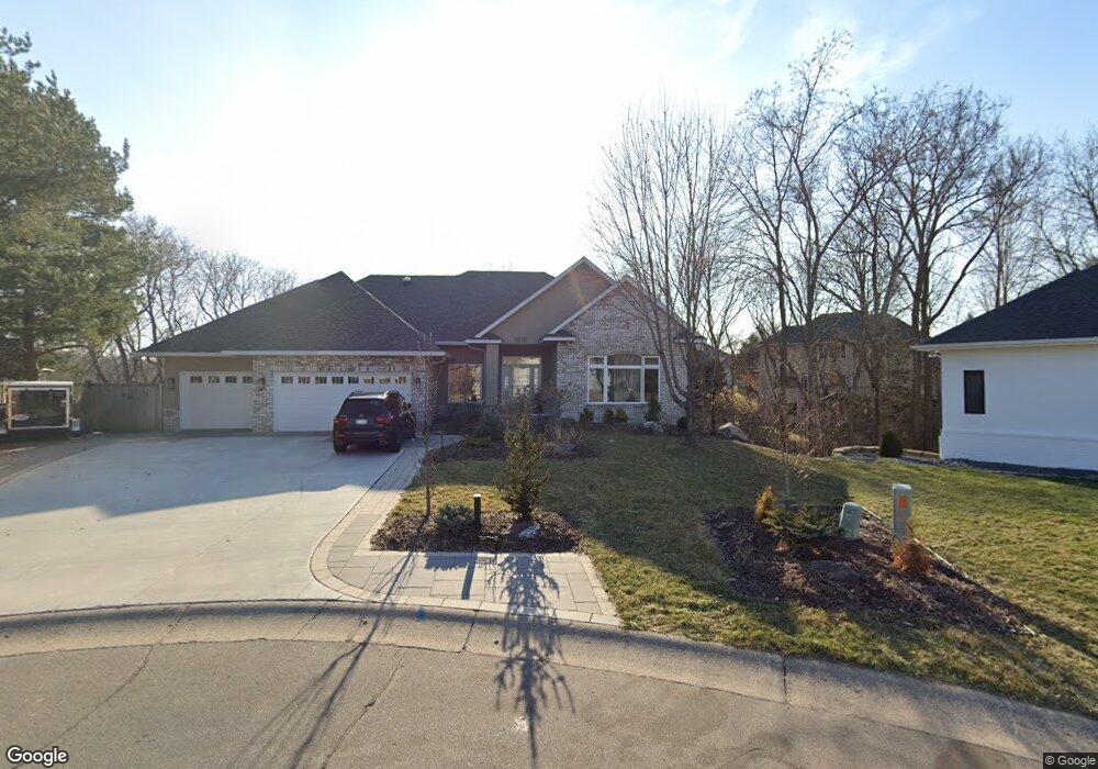 6272 Addington Ct, Eden Prairie, MN 55346 - photo 1