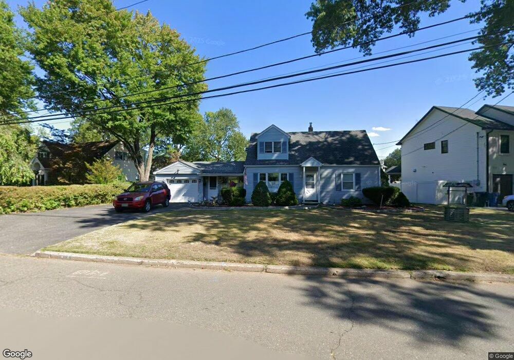 199 Coombs Dr, Paramus, NJ 07652 - photo 1