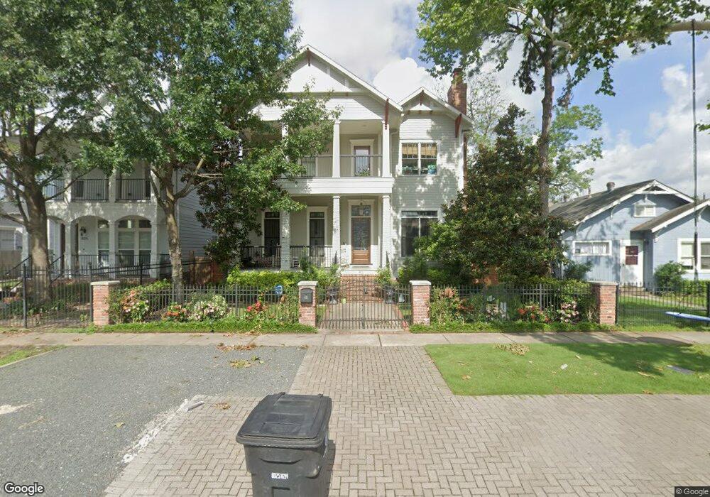 811 Columbia St, Houston, TX 77007 - photo 1