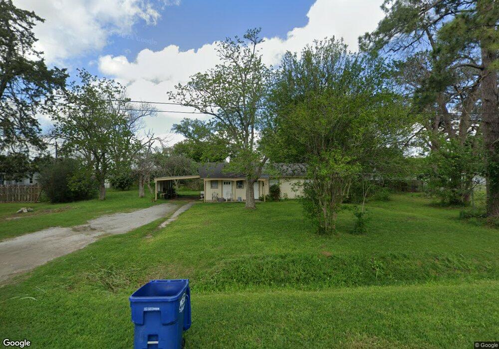 2713 3rd St, Bay City, TX 77414 - photo 1