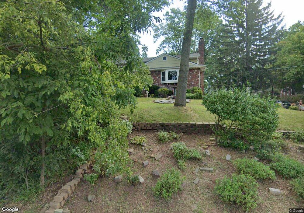 365 Chain o Hills Rd, Colonia, NJ 07067 - photo 1