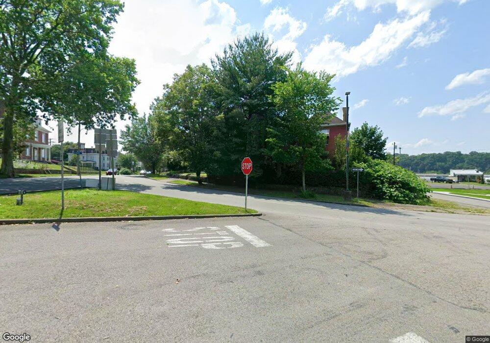 135 Grant St, Vandergrift - Wml, PA 15068 - photo 1