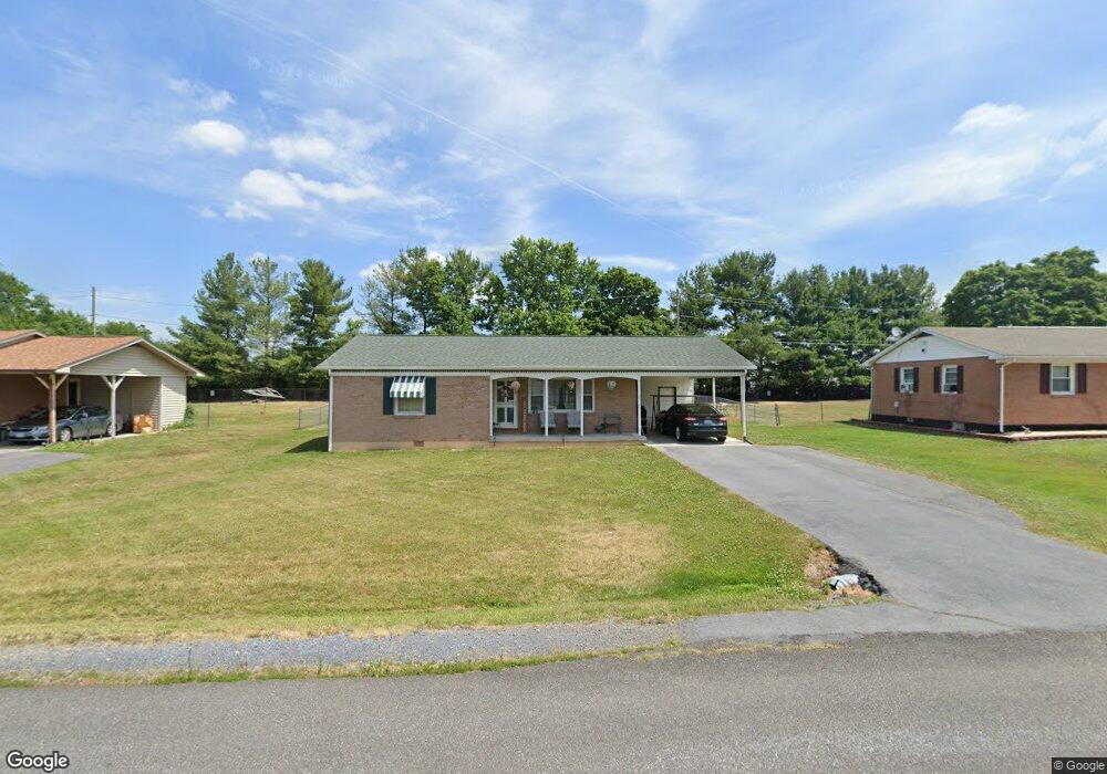 111 Meadowlark Ln, Stephens City, VA 22655 - photo 1