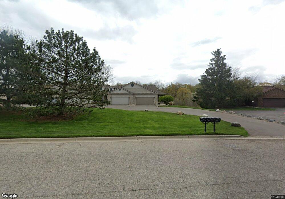 1802 Willow Creek Dr, Lansing, MI 48917 - photo 1