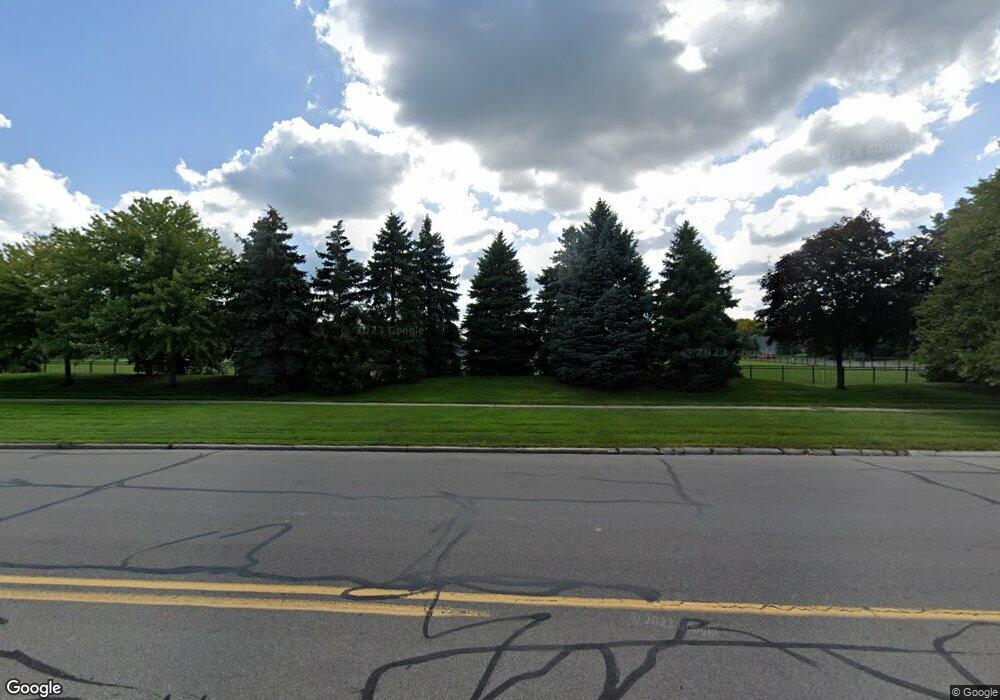 443 Moross Rd, Grosse Pointe Farms, MI 48236 - photo 1