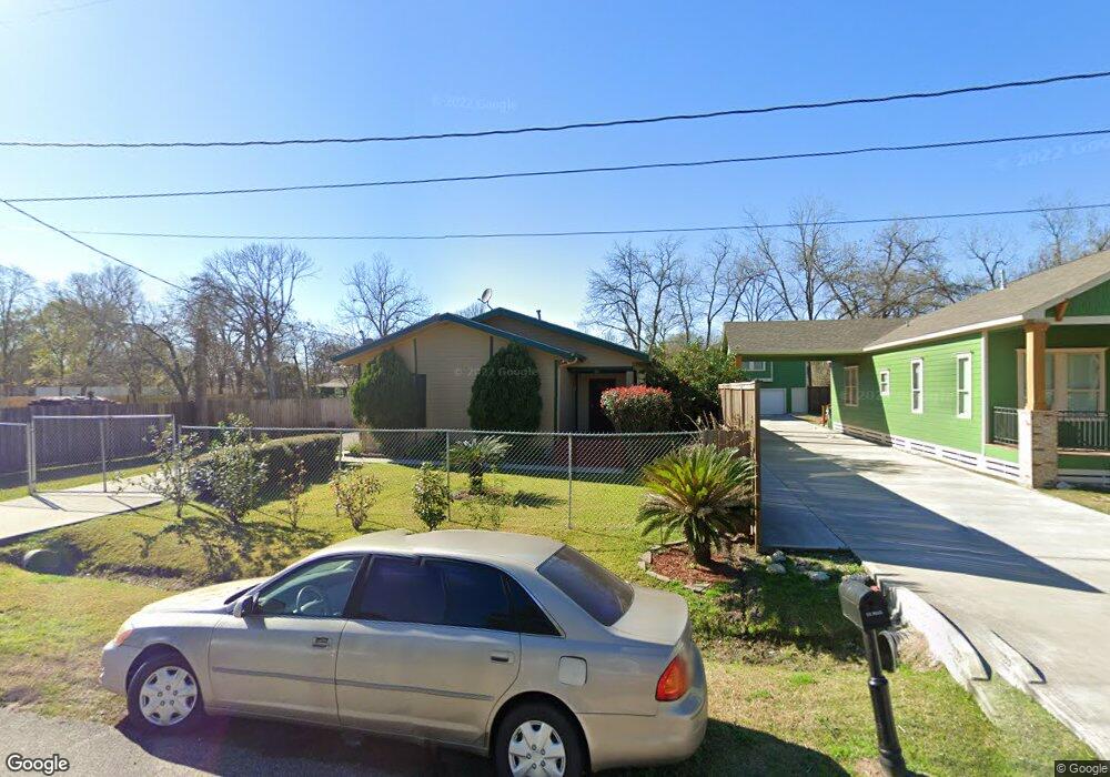 7215 Hoffman St, Houston, TX 77028 - photo 1
