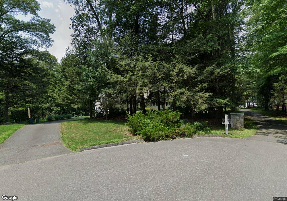 9 Great Pond Ln, Redding, CT 06896 - photo 1