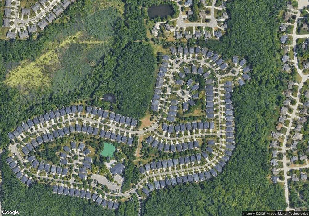 3974 Hillsdale Dr, Auburn Hills, MI 48326 - photo 1