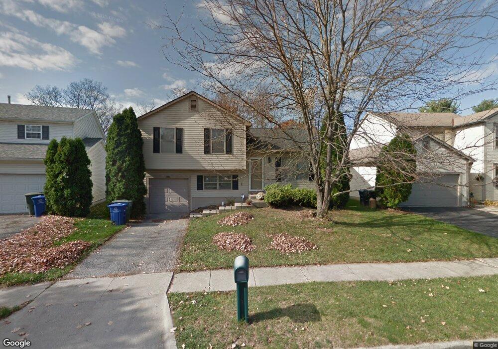 2819 Raphael Dr, Columbus, OH 43232 - photo 1