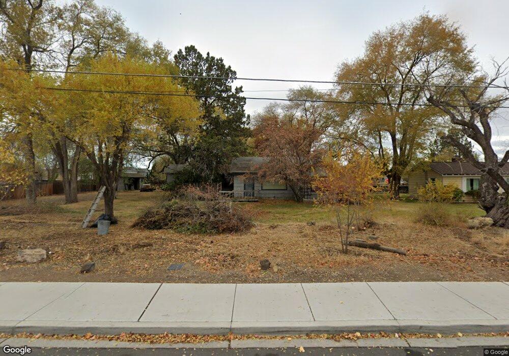 1323 SW 15th St, Redmond, OR 97756 - photo 1