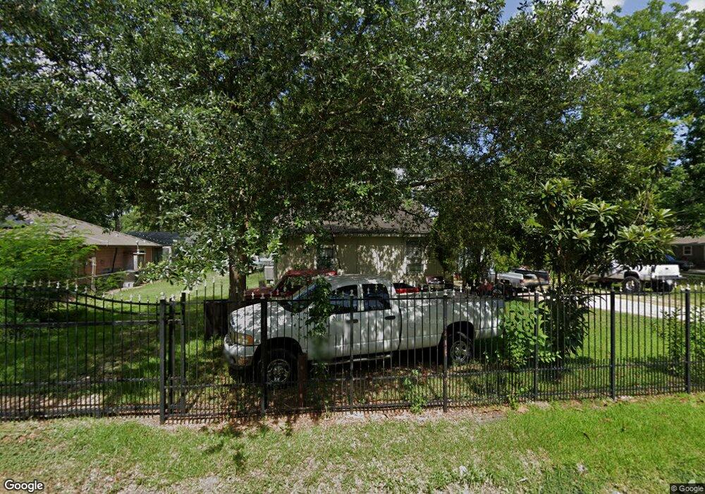 5305 Wunder Ln, Houston, TX 77091 - photo 1