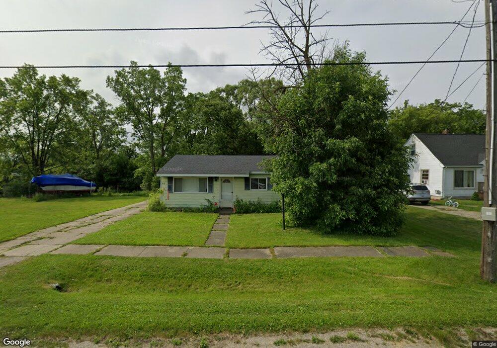 1312 E Kurtz Ave, Flint, MI 48505 - photo 1