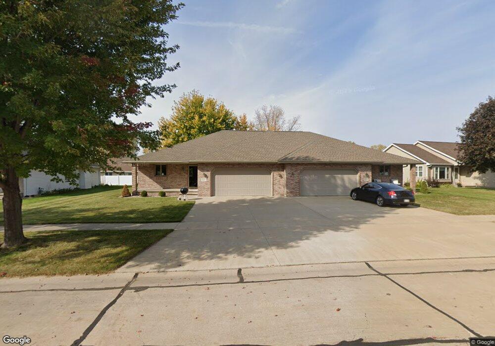 3677 N Wayman Ct, Appleton, WI 54914 - photo 1