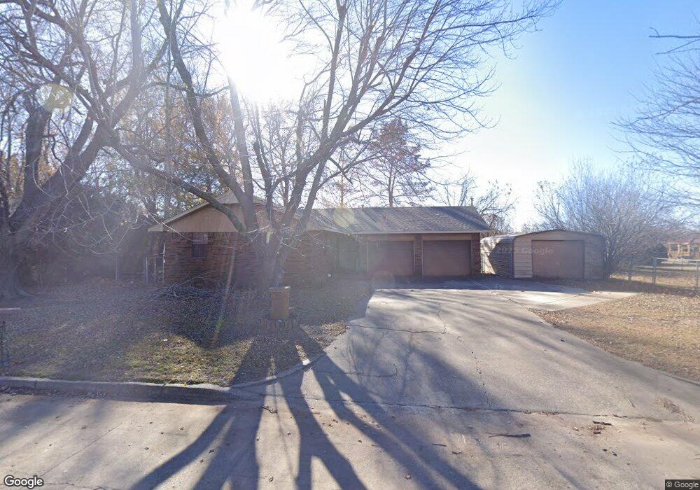 1406 W 6th St, Okmulgee, OK 74447 - photo 1