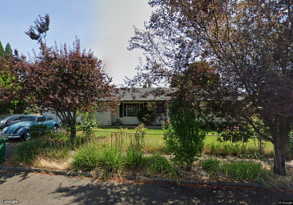 1225 SW Myrtle St, Dundee, OR 97115 - photo 1