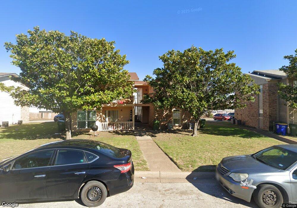 8030 Cambridge Cir, Fort Worth, TX 76108 - photo 1