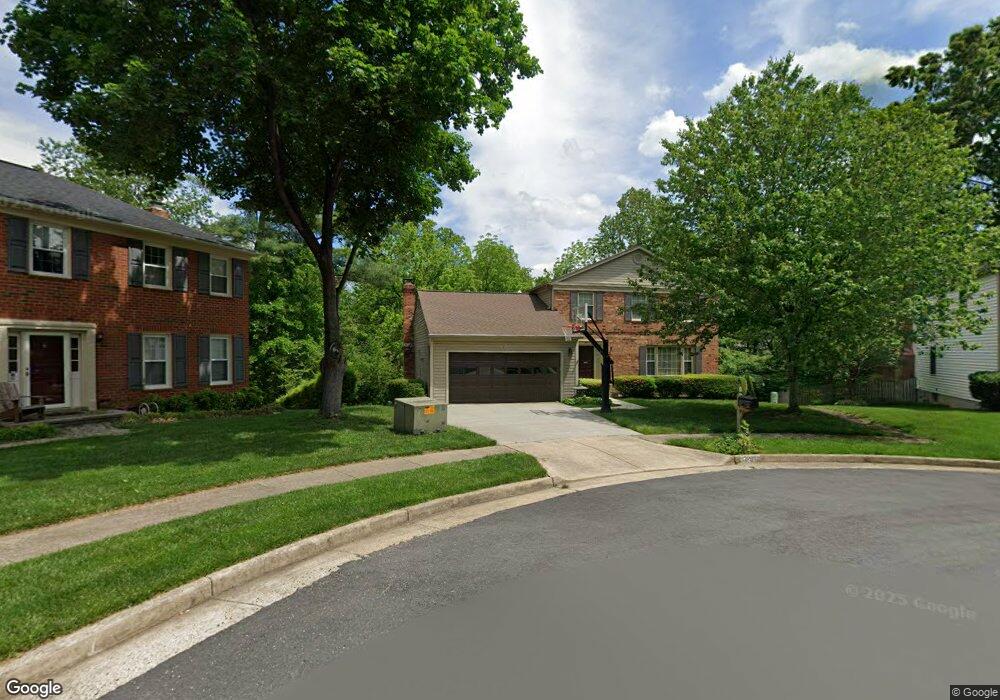 7207 Duck Ct, Springfield, VA 22152 - photo 1