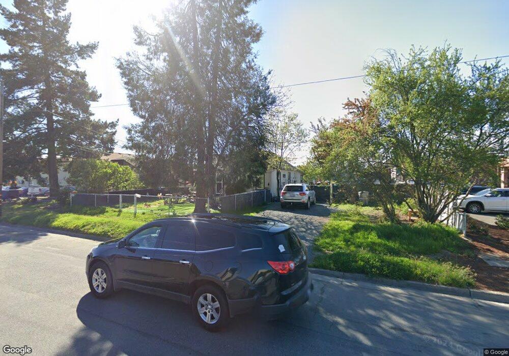 806 SE 8th St, Grants Pass, OR 97526 - photo 1