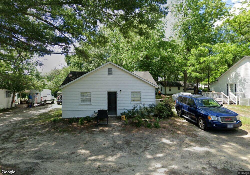 902 Pineview St, Camden, SC 29020 - photo 1