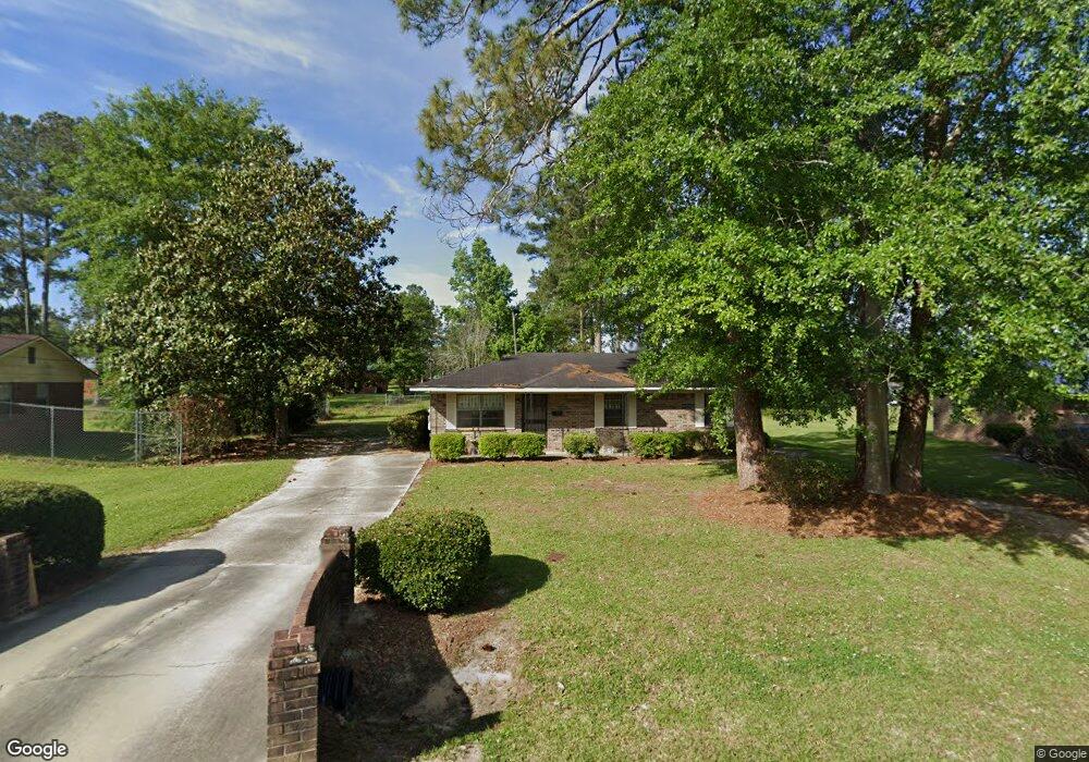 615 Oak Cir, Moultrie, GA 31768 - photo 1