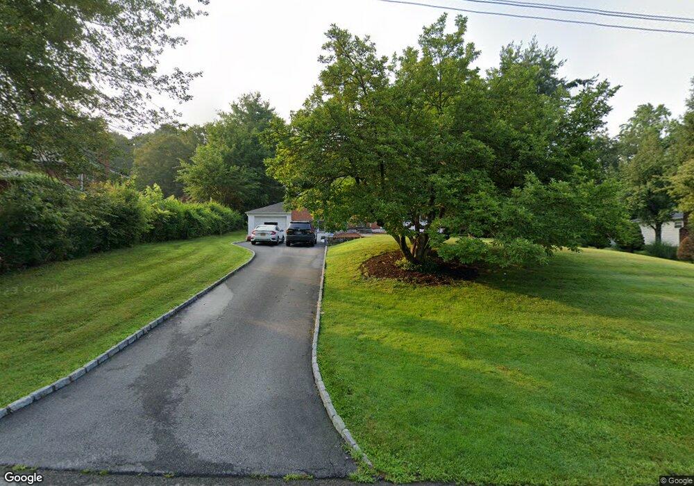 415 Fairview Ave, Yorktown Heights, NY 10598 - photo 1