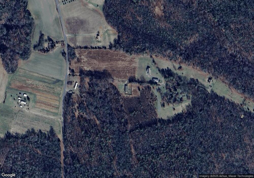 2750 Rappahannock Rd, Colonial Beach, VA 22443 - photo 1