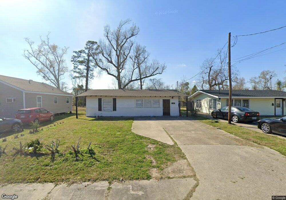 1905 N Simmons St, Lake Charles, LA 70601 - photo 1