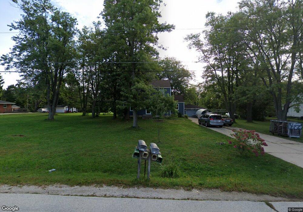 W148N7284 Woodland Dr, Menomonee Falls, WI 53051 - photo 1