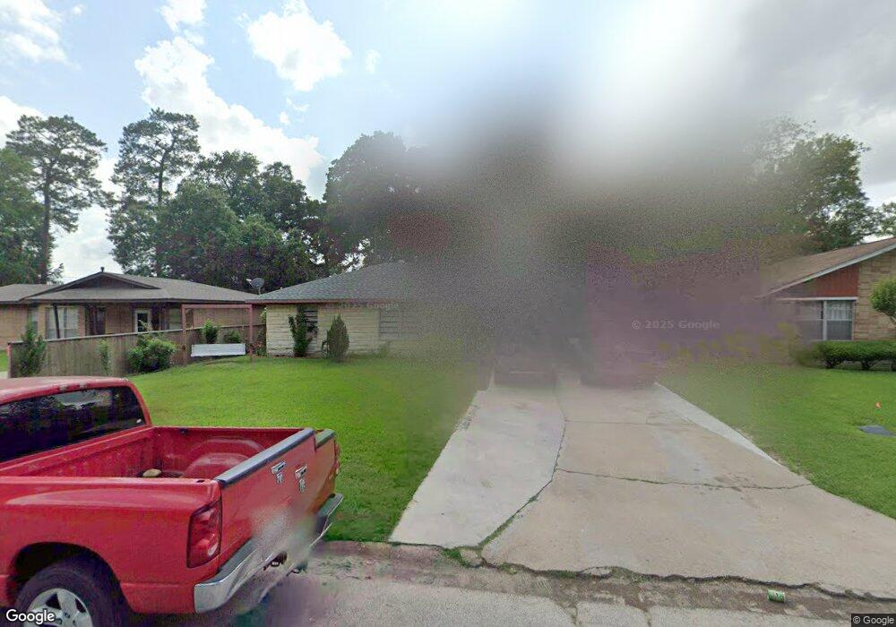 10415 Royal Oaks Dr, Houston, TX 77016 - photo 1