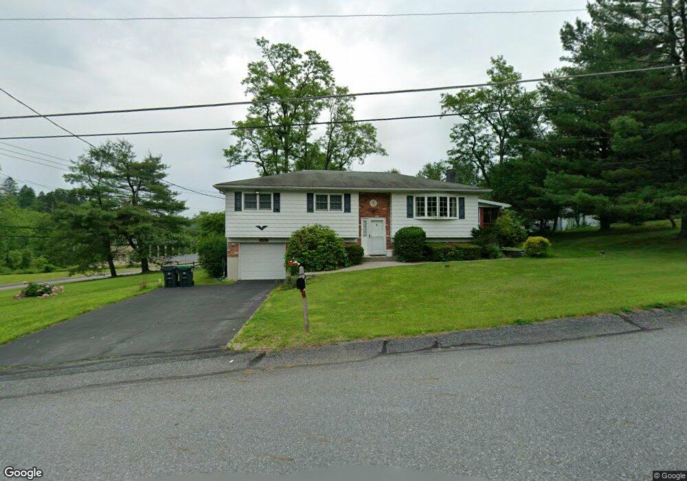 190 Country Hill Rd, Orwigsburg, PA 17961 - photo 1