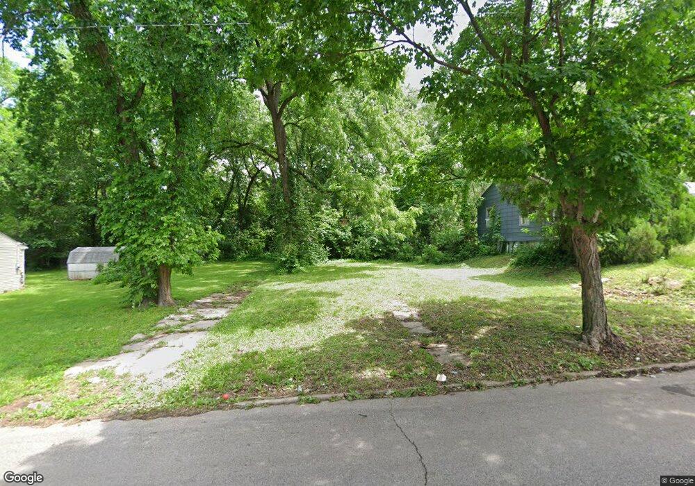 7117 Walrond Ave, Kansas City, MO 64132 - photo 1