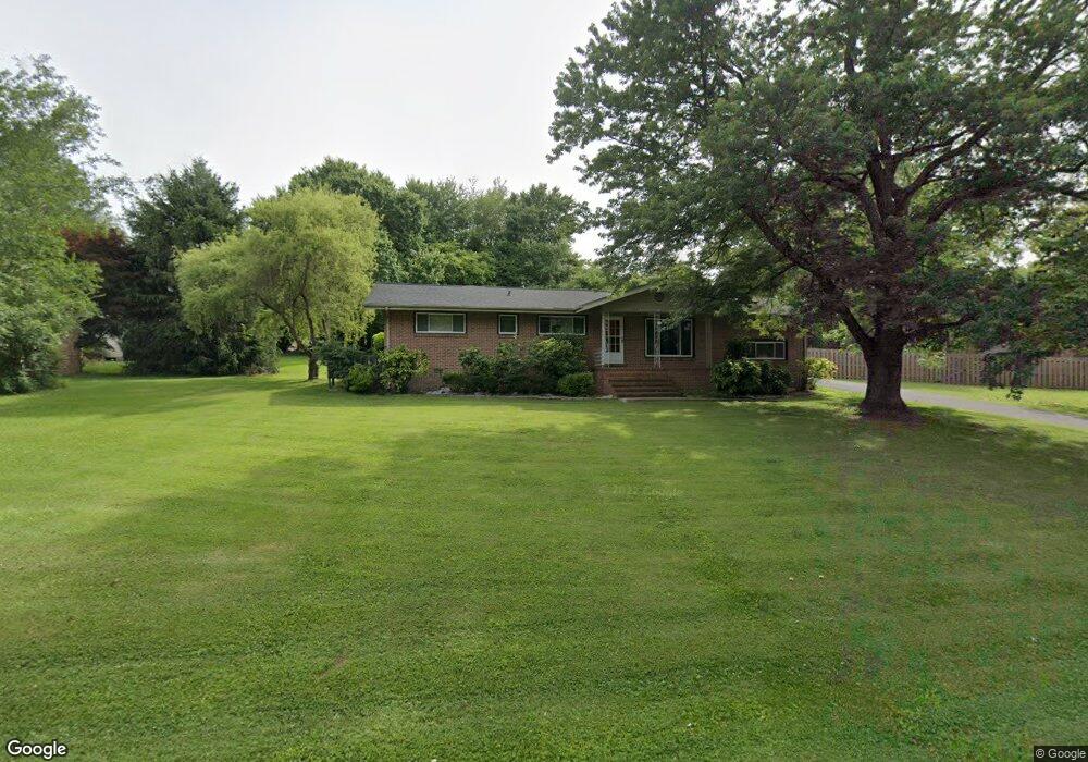 1304 Sycamore Dr, Manchester, TN 37355 - photo 1