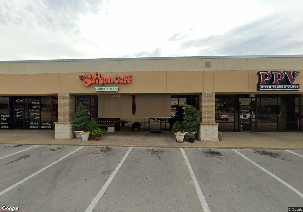 932 Melbourne Rd, Hurst, TX 76053 - photo 1