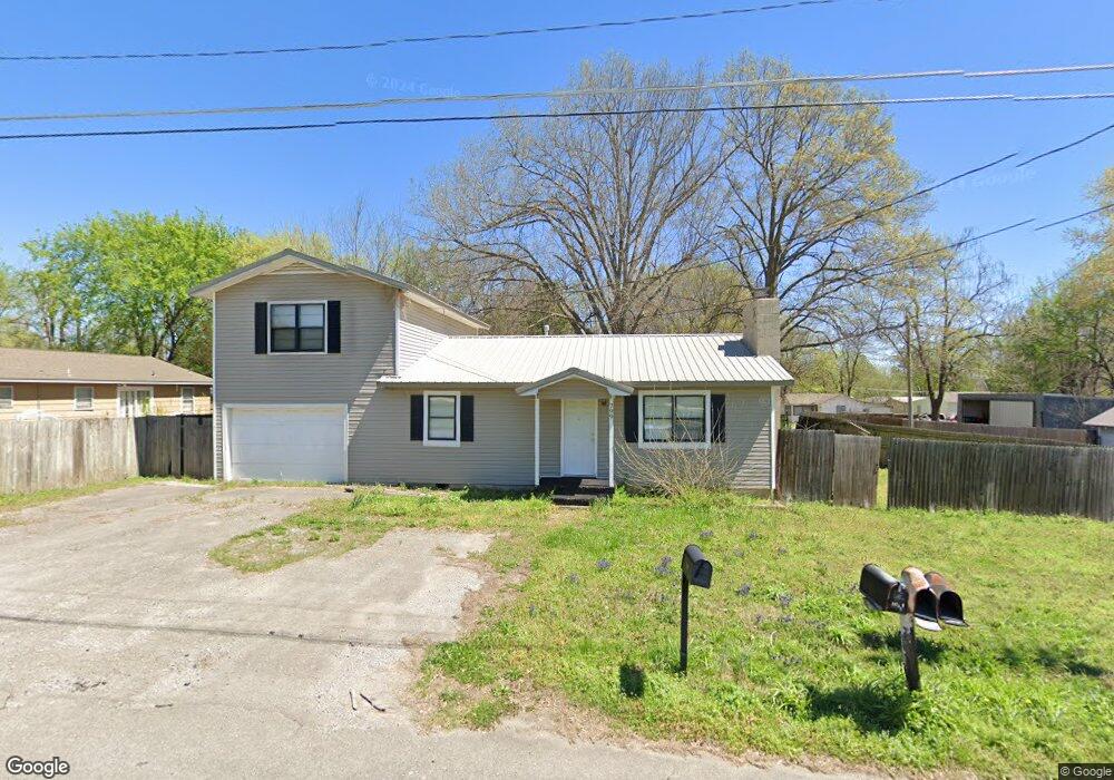 799 S Mission Ave, Tahlequah, OK 74464 - photo 1