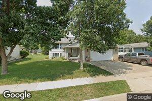 712 W 4th Ave, Lennox, SD 57039