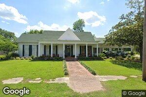 100 Royal St, Edwards, MS 39066