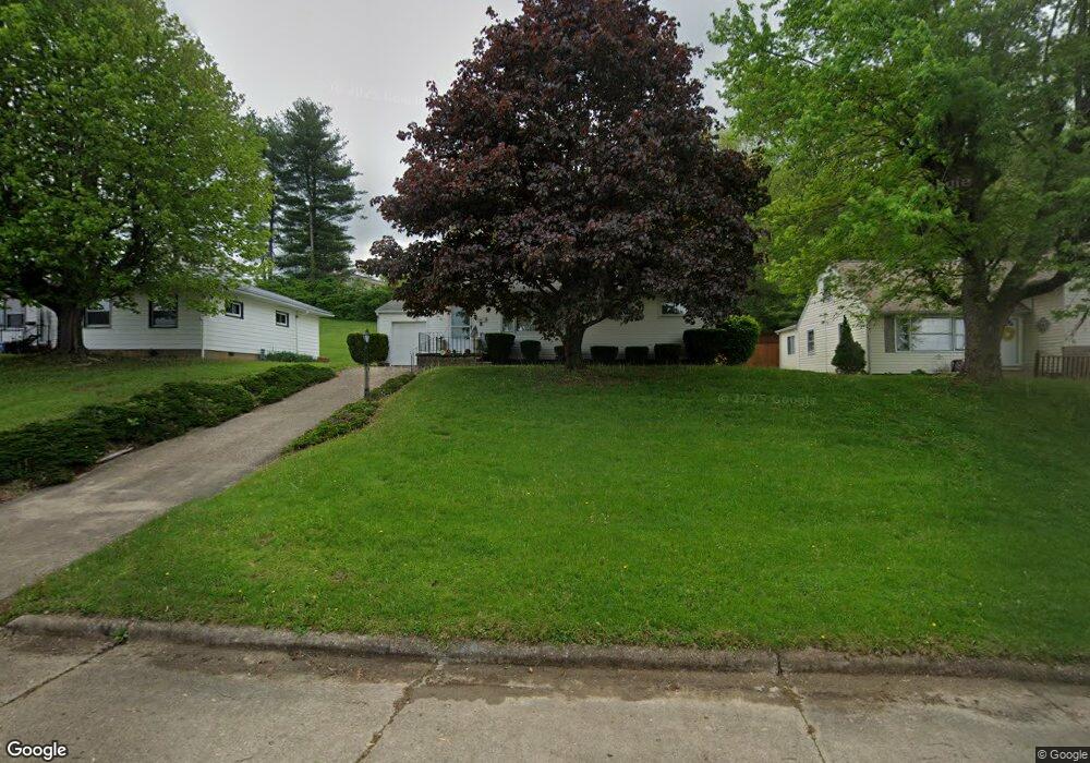 610 Highland Blvd, Coshocton, OH 43812 - photo 1